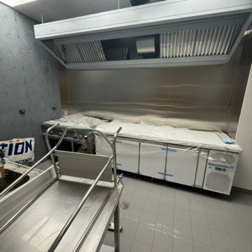 Cuisine-Professionnelle-Impeccable---Hygiène-et-Propreté-Optimales